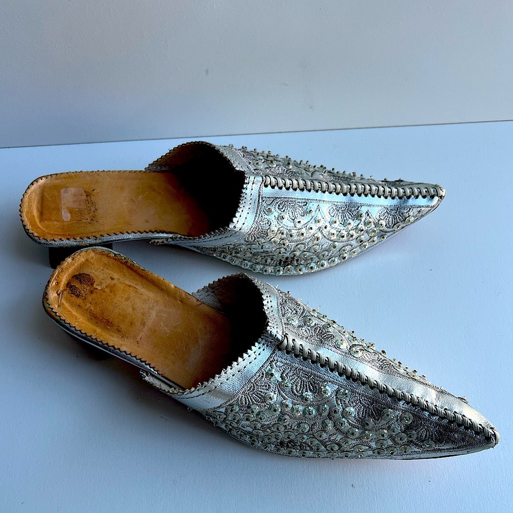 Vintage Silver Leather Moroccan-Style Embellished Mules | Women’s 9.5